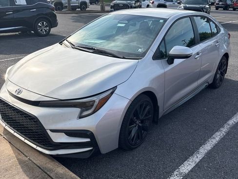 Used 2023 Toyota Corolla SE FWD image 1