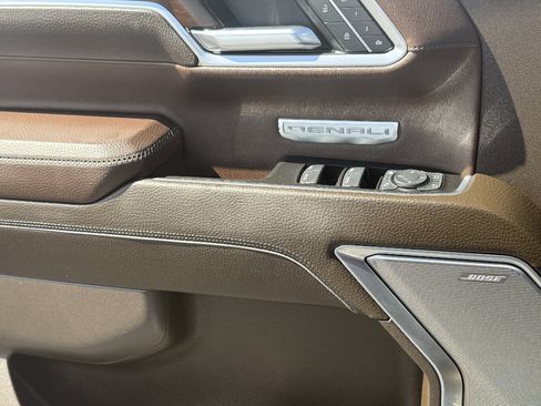 Used 2025 GMC Sierra 1500 Denali w/ Denali Reserve Package image 19