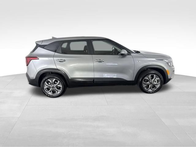 Certified 2026 Kia Seltos LX AWD/4WD image 6