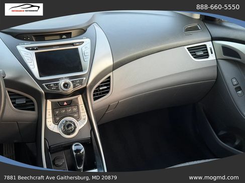 Used 2012 Hyundai Elantra Limited w/ Technology Pkg 5 FWD image 30