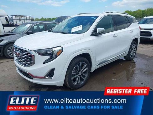 Used 2020 GMC Terrain Denali w/ Denali Premium Package AWD/4WD image 4