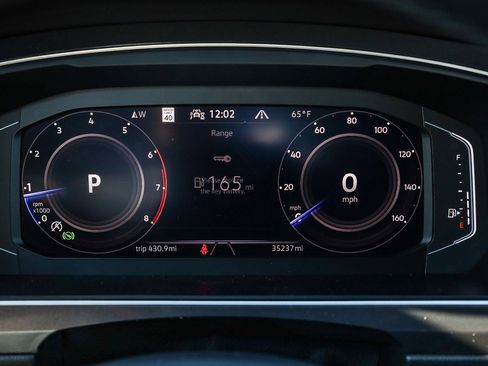 Used 2022 Volkswagen Tiguan SEL R-Line image 24