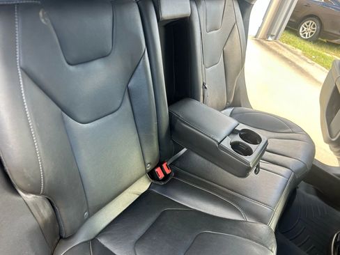 Used 2016 Ford Fusion Titanium image 12