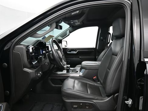 Used 2022 Chevrolet Silverado 1500 LTZ RWD image 10