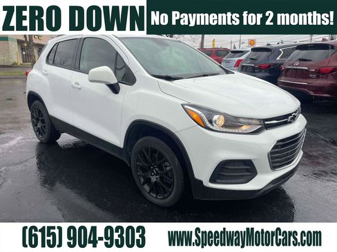 Used 2022 Chevrolet Trax LT w/ Driver Confidence Package image 1