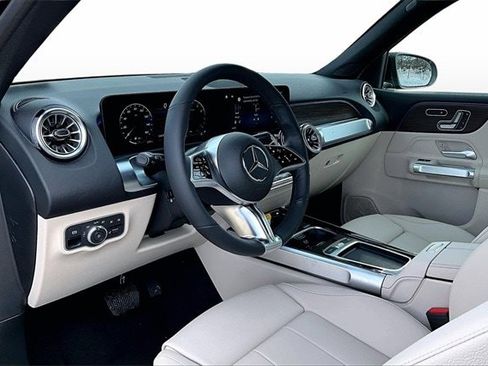 New 2026 Mercedes-Benz GLB 250 GLB 250 4MATIC SUV image 8