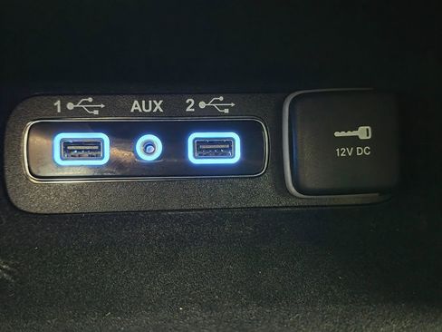 Used 2021 Jeep Grand Cherokee Altitude image 38