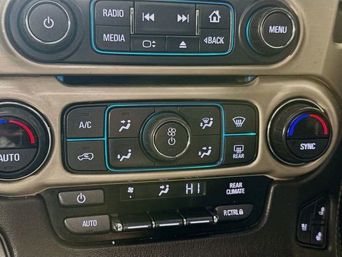 Used 2018 GMC Yukon Denali w/ Denali Ultimate Package image 17