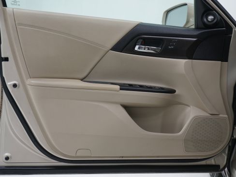 Used 2013 Honda Accord EX-L image 13