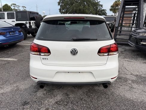 Used 2012 Volkswagen Golf 4-Door FWD image 4