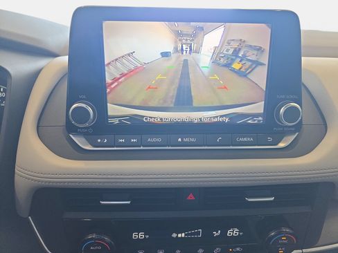 Used 2023 Nissan Rogue SV FWD image 22