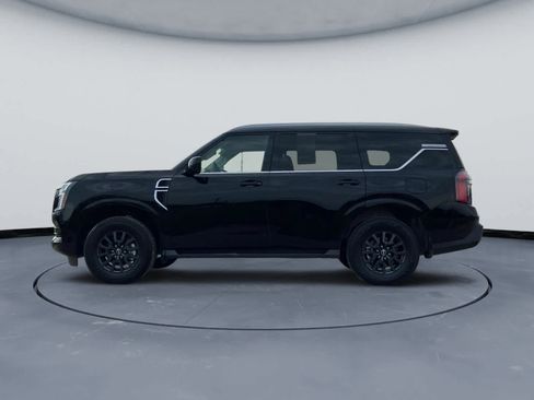 Used 2025 Nissan Armada SV AWD/4WD image 3