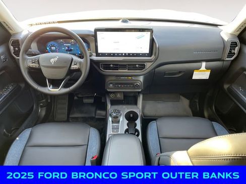 New 2025 Ford Bronco Sport Outer Banks w/ Sasquatch Outer Banks Package image 10