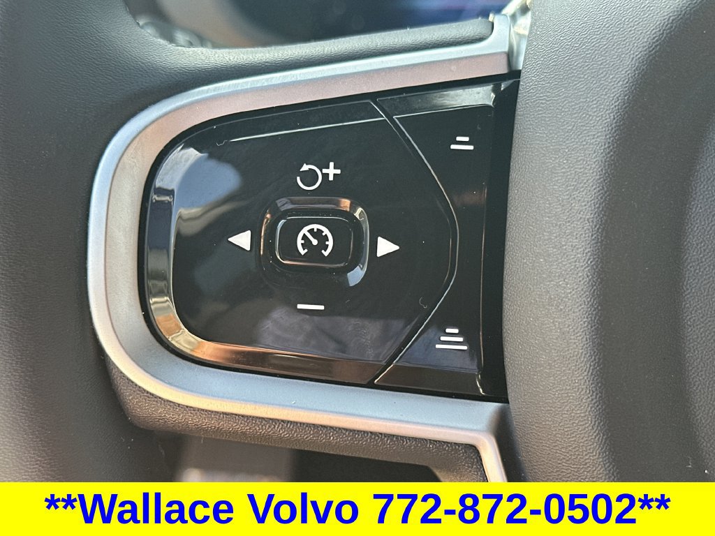 Certified 2026 Volvo XC60 B5 Plus AWD/4WD image 21