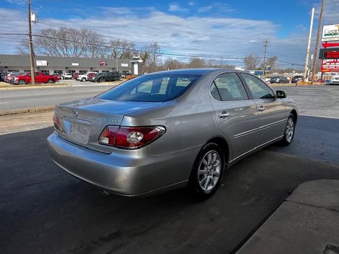 Used 2002 Lexus ES 330 image 4