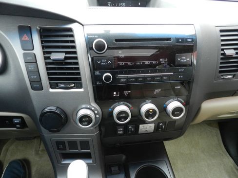Used 2010 Toyota Sequoia Limited image 20
