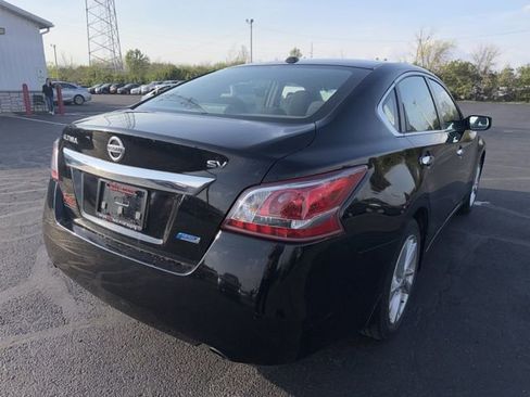 Used 2013 Nissan Altima 2.5 SV image 7