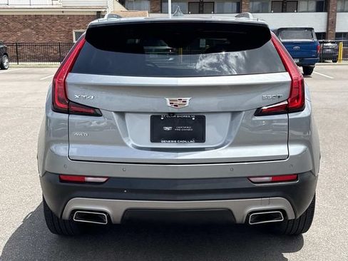 Used 2023 Cadillac XT4 Premium Luxury w/ Technology Package AWD/4WD image 7