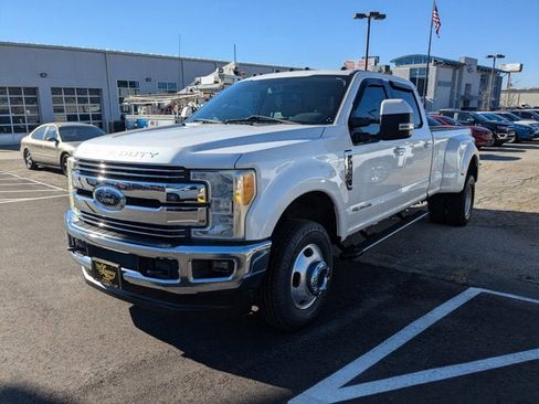 Used 2017 Ford F350 Lariat w/ FX4 Off-Road Package image 7