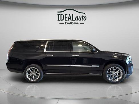 Used 2019 Cadillac Escalade ESV Platinum AWD/4WD image 18