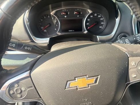 Used 2019 Chevrolet Traverse LT FWD image 12