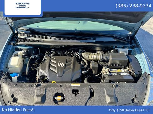 Used 2012 Kia Sedona EX w/ Luxury Pkg image 9