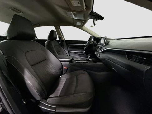 Used 2022 Nissan Altima 2.5 SV FWD image 29