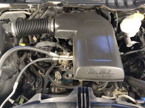 Used 2021 RAM 1500 Tradesman w/ Chrome Appearance Group AWD/4WD image 30