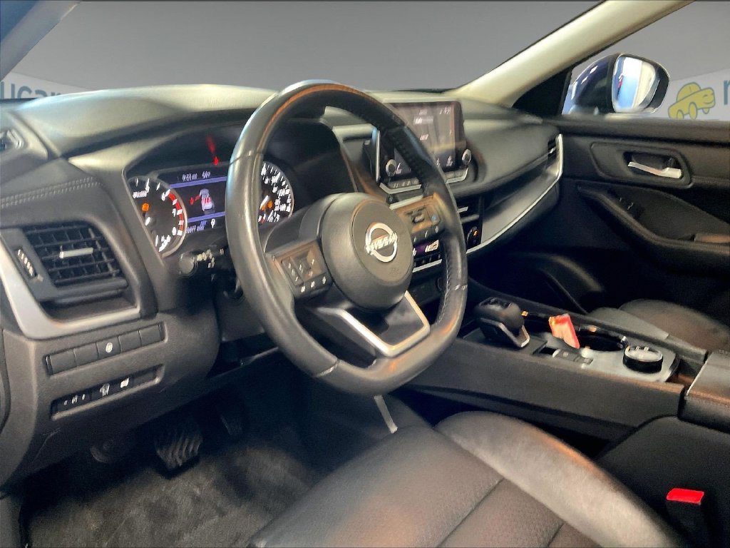 Certified 2024 Nissan Rogue SV w/ SV Premium Package AWD/4WD image 8