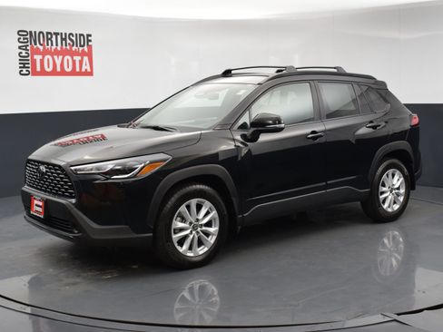 Used 2023 Toyota Corolla Cross LE AWD/4WD image 8