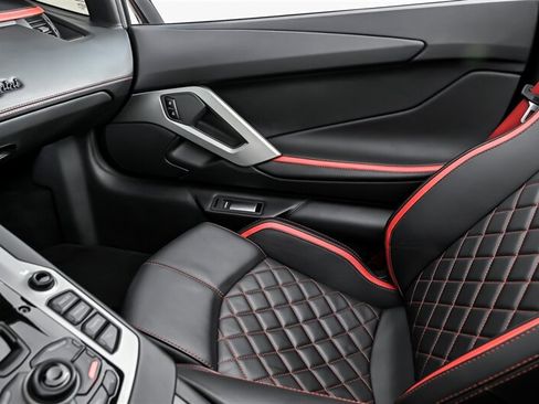 Used 2019 Lamborghini Aventador S AWD/4WD image 34