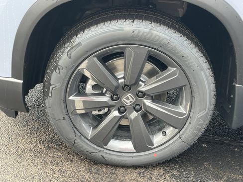 New 2026 Honda Pilot Sport image 26