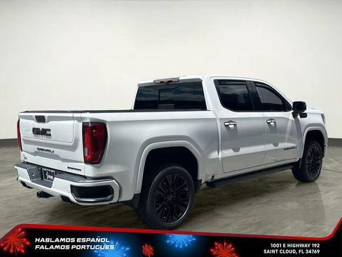 Used 2021 GMC Sierra 1500 Denali w/ Denali Ultimate Package AWD/4WD image 6