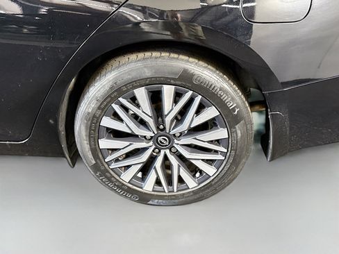 Used 2023 Nissan Altima 2.5 SV FWD image 37