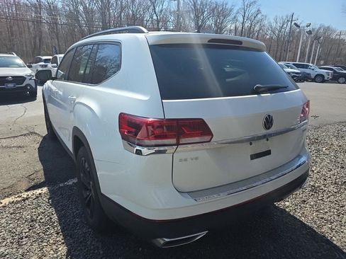 Used 2023 Volkswagen Atlas SE w/ Panoramic Sunroof Package image 5
