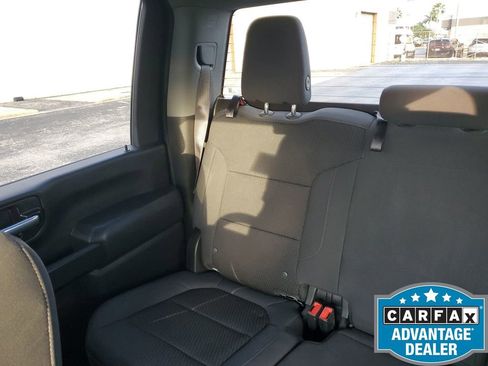 Used 2022 Chevrolet Silverado 2500 Custom w/ Custom Value Package image 14