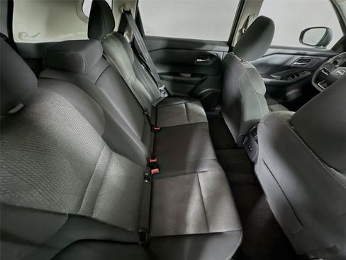 Used 2025 Nissan Rogue SV AWD/4WD image 25
