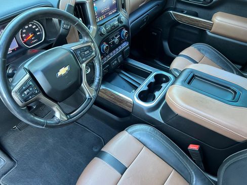 Used 2020 Chevrolet Silverado 3500 High Country w/ Z71 Off-Road Package image 9