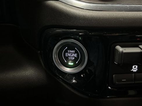 Used 2023 GMC Sierra 1500 SLT w/ SLT Premium Plus Package image 24