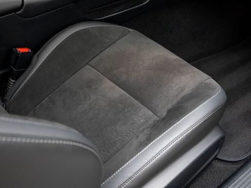 Used 2020 Dodge Challenger R/T Scat Pack w/ Plus Package image 32