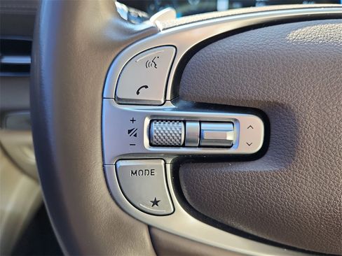 Used 2022 Genesis GV80 2.5T w/ Prestige Package 04 image 21