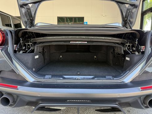 Used 2019 Ferrari Portofino RWD image 47