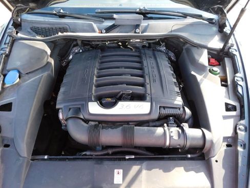 Used 2014 Porsche Cayenne image 11