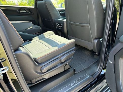 New 2026 GMC Yukon XL AT4 w/ AT4 Premium Package AWD/4WD image 24
