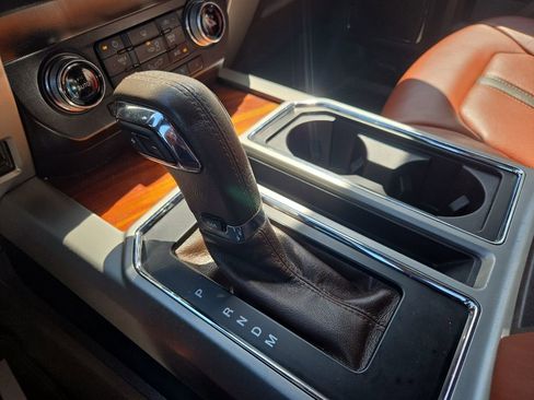 Used 2019 Ford F150 King Ranch w/ Equipment Group 601A Luxury AWD/4WD image 80