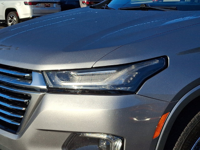 Used 2023 Chevrolet Traverse Premier w/ LPO, Floor Liner Package FWD image 9