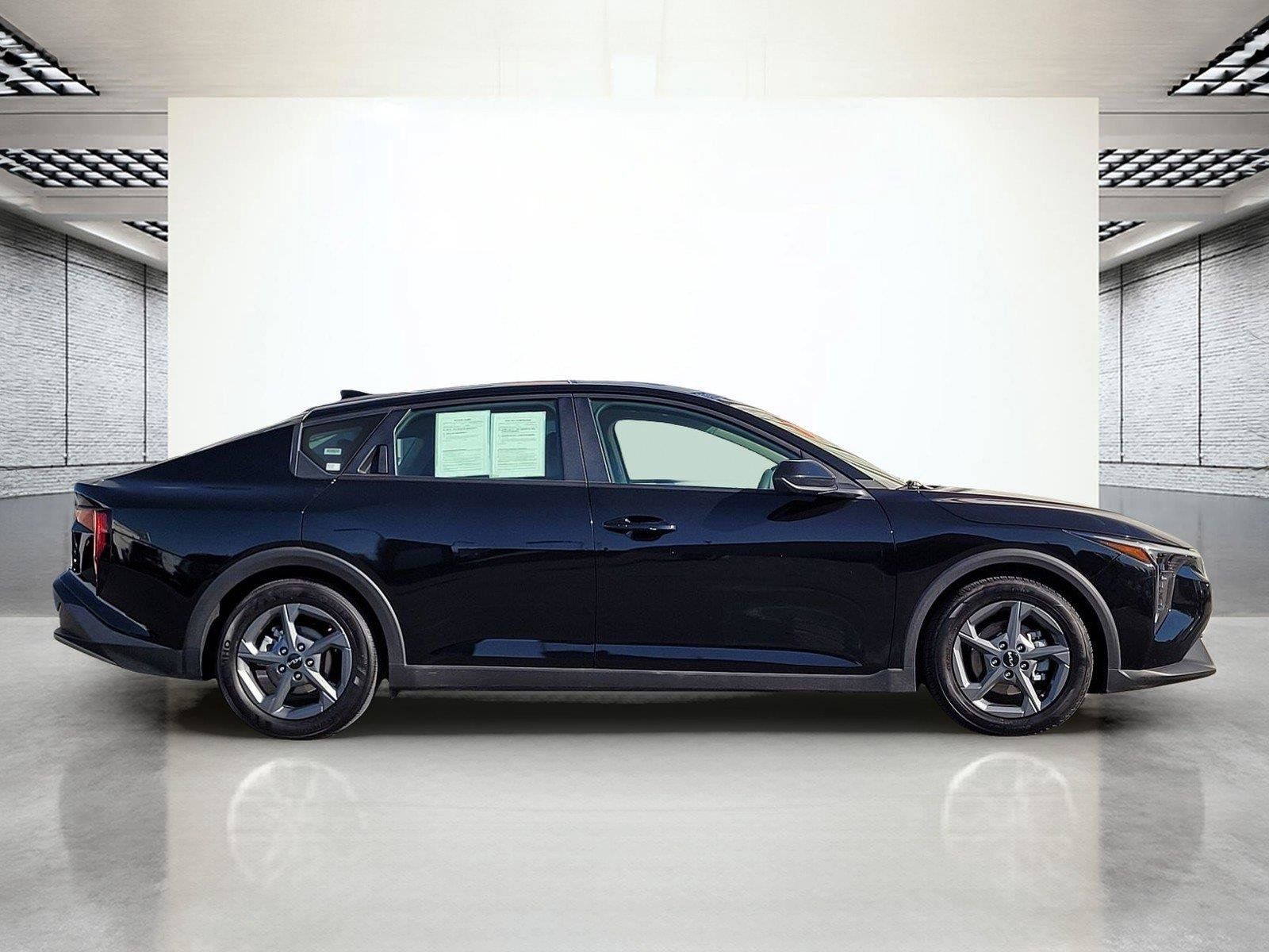 Used 2025 Kia K4 FWD image 4