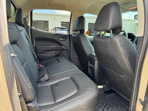 Used 2022 Chevrolet Colorado ZR2 AWD/4WD image 13