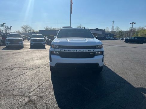 Used 2021 Chevrolet Silverado 1500 Custom AWD/4WD image 2