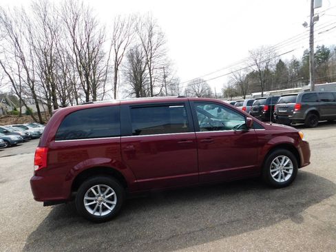 Used 2020 Dodge Grand Caravan SXT FWD image 15